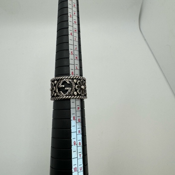 GUCCI INTERLOCKING SILVER RING - Picture 8 of 11